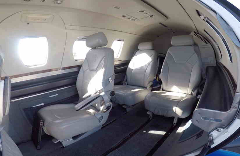 Eclipse 500 cabine