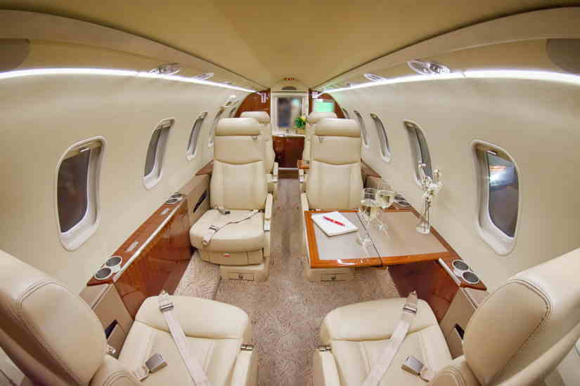 Learjet 40 XR cabine