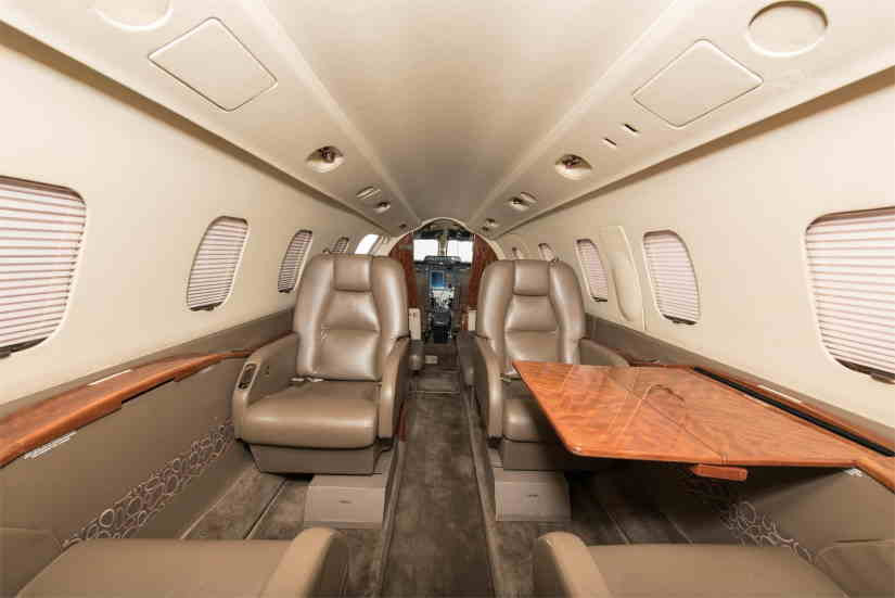 Piaggio Avanti P180 II cabine