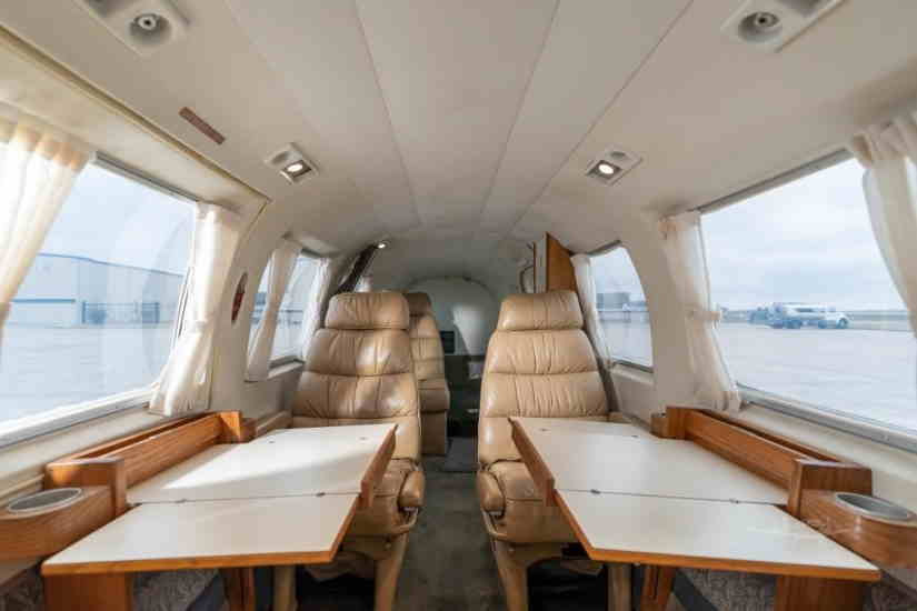 Piper PA31 Navajo cabine