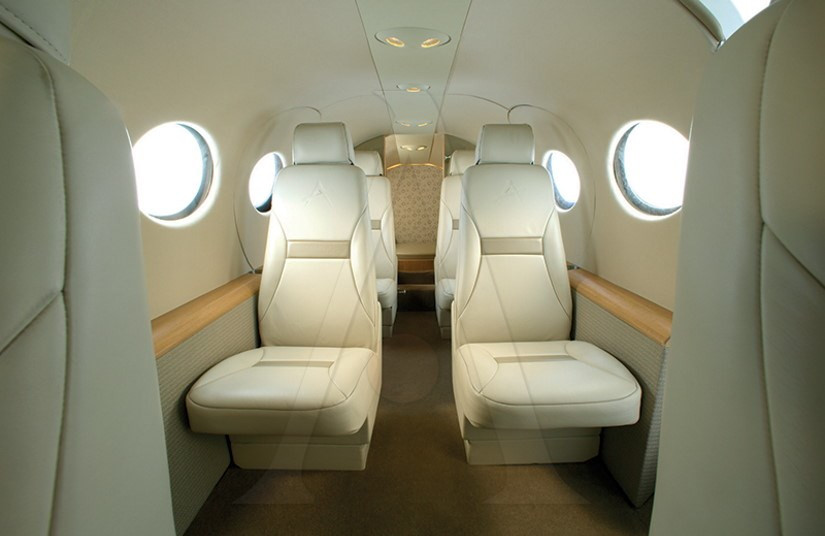 AdamJet A700 zakenjet