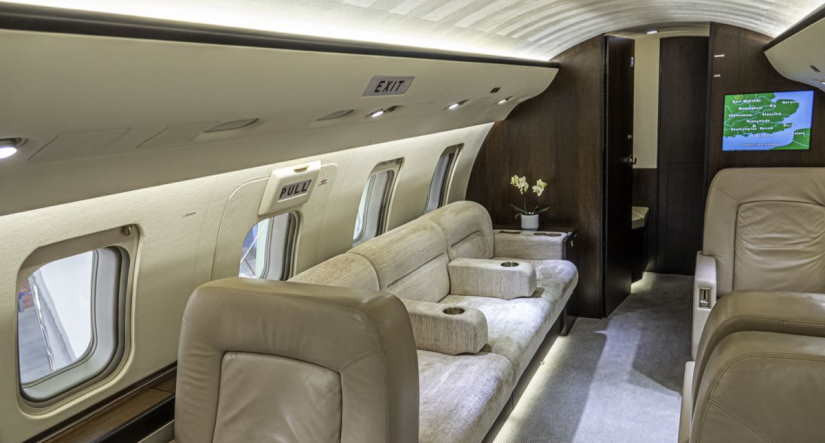 Bombardier Challenger 605 cabine