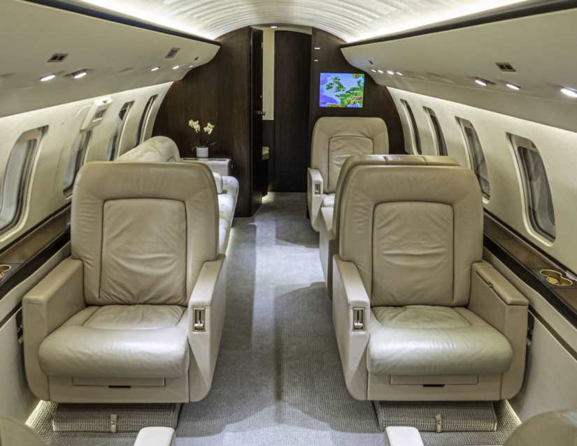 Bombardier Challenger 605 zakenvliegtuig