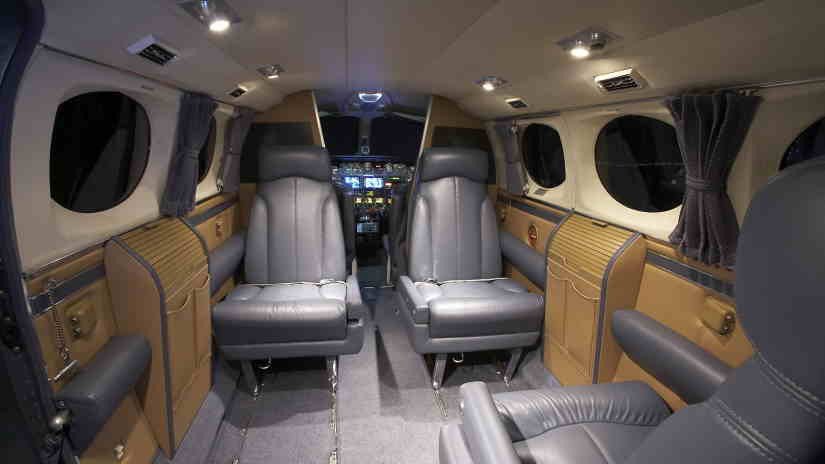 Cessna 421 Golden Eagle cabine